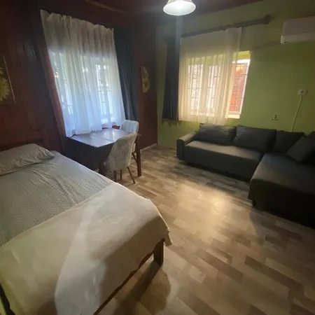 Camel Apartment 3* Antalya