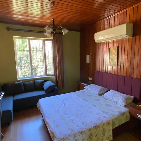 Camel Apartment Aparthotel 3*