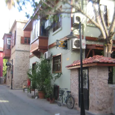Camel Apartment Aparthotel 3*
